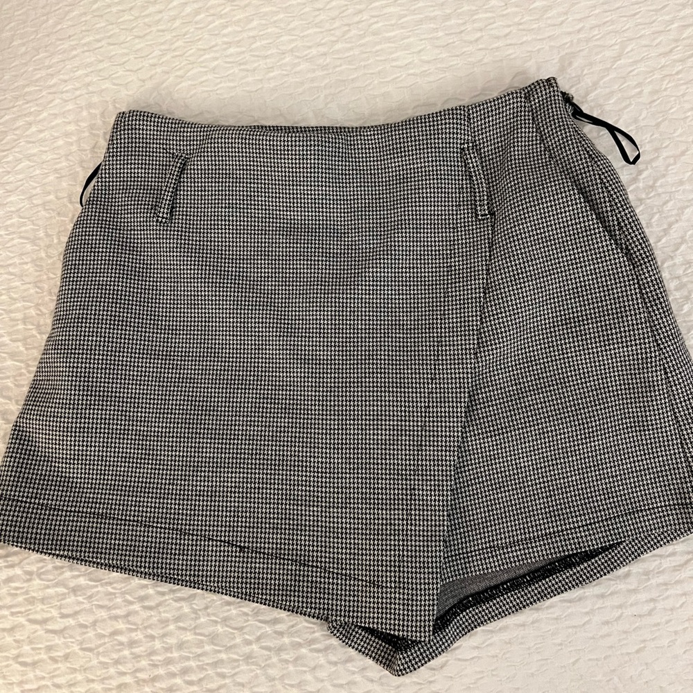 Black and white checkered skort